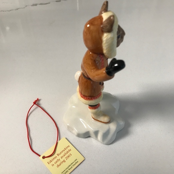 Bunnykins of the Year 2003 Royal Doulton Figurine “Eskimo” DB275 - Picture 11 of 13
